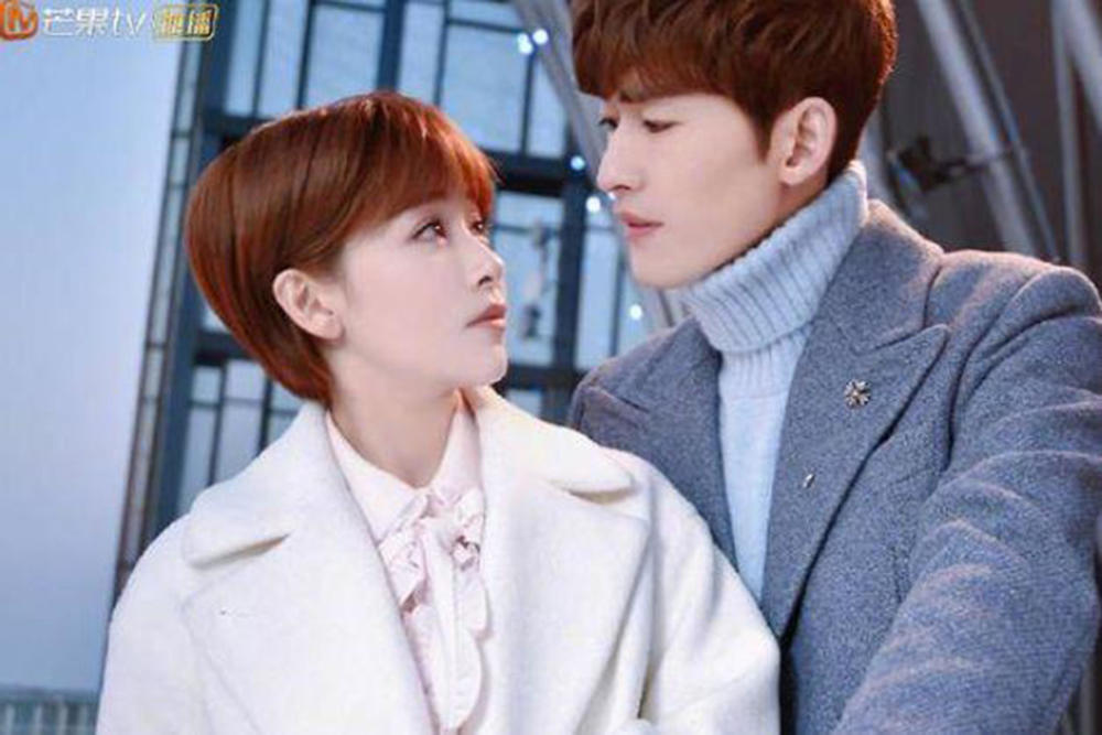 拥有着超高人气的原著书迷,还有这偶像们自带的流量,看得观众眼花缭乱