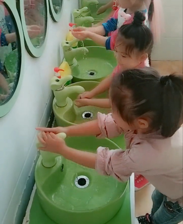 幼儿园餐前洗手儿歌,让孩子们养成好习惯,实在