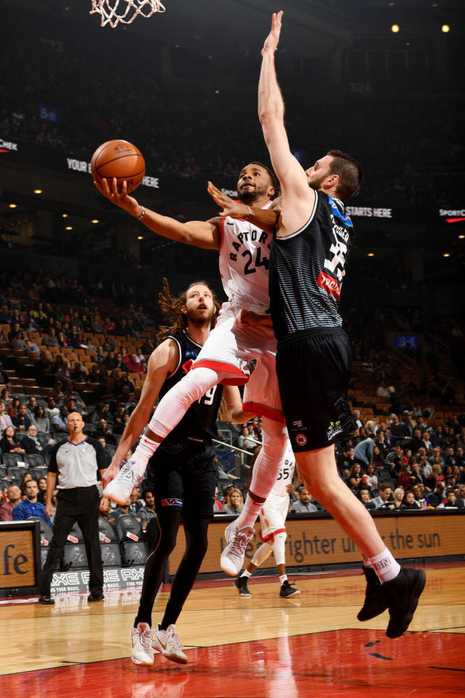 季前赛:墨尔本联队vs猛龙 图集