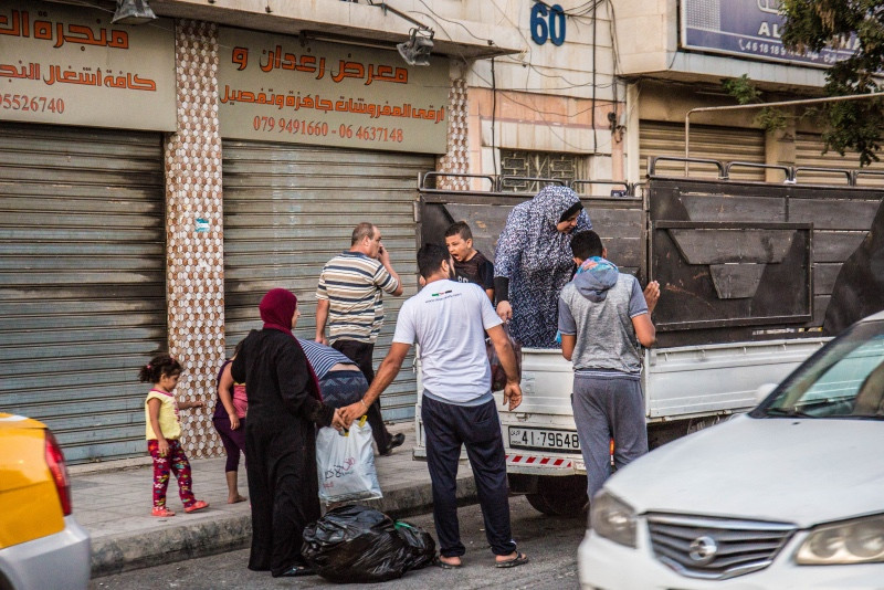 世界上接收难民最多的小国,人数超本地居民,游
