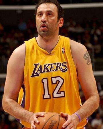 当家中锋换17岁新秀!韦斯特:他是下一个乔丹