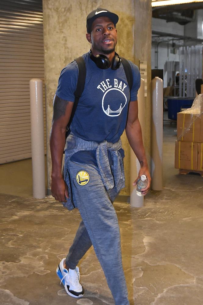 季前赛:圣何塞开打 湖人VS勇士现场花絮