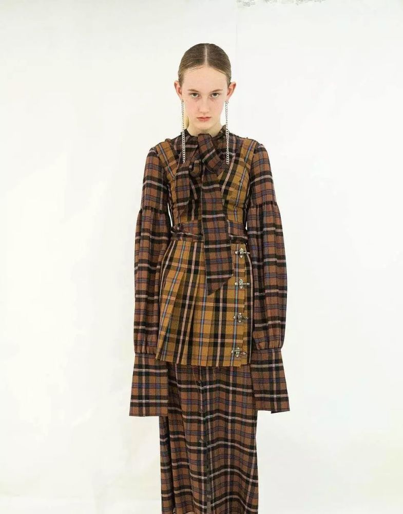 十月种草:秋冬必买单品是什么?风衣!