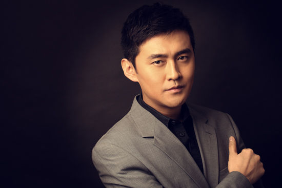 被称为军人专业户,出道多年不红,却因戏生情收获完美爱情