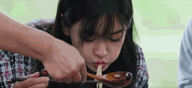 baby|谁来举报下Baby的食量！连吃3只猪扒包1盆红烧肉真的假的？