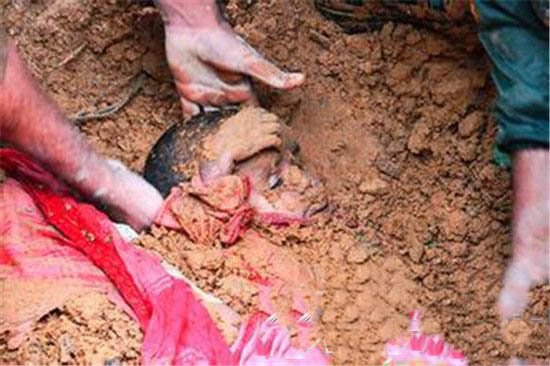 印度106名儿童被活埋1分钟祭神