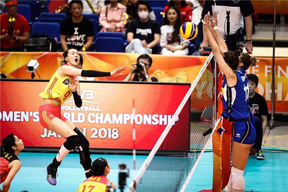 女排中国对意大利今晚几点比赛