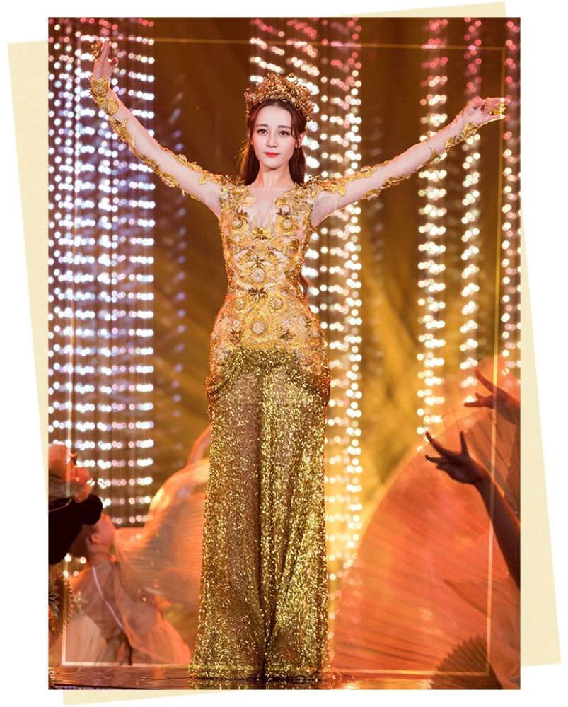 杨紫错失"金鹰女神"上热搜,我却被她的私服圈粉!谁穿谁好看