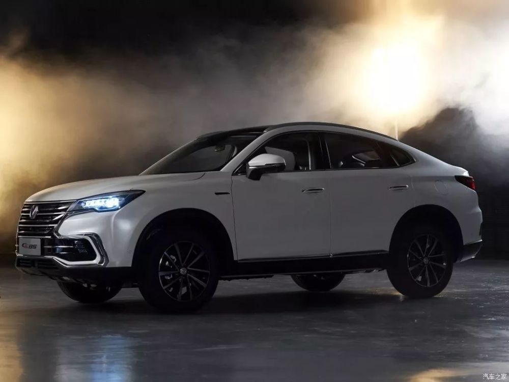 空间比轿车大,操控比SUV好,这些轿跑SUV颜值