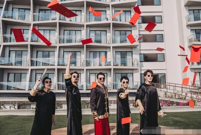 网友:中戏 北电02级表演班偷偷搞过联谊吗?竟出了三对夫妻!