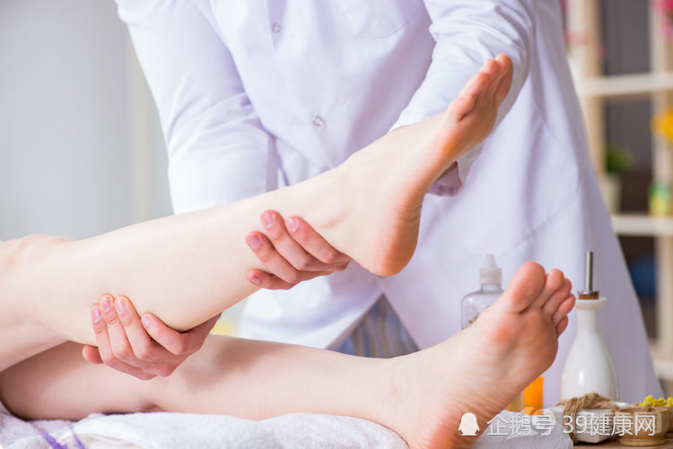 你的 血糖值 能从脚看出来 5个症状预示血糖超标了