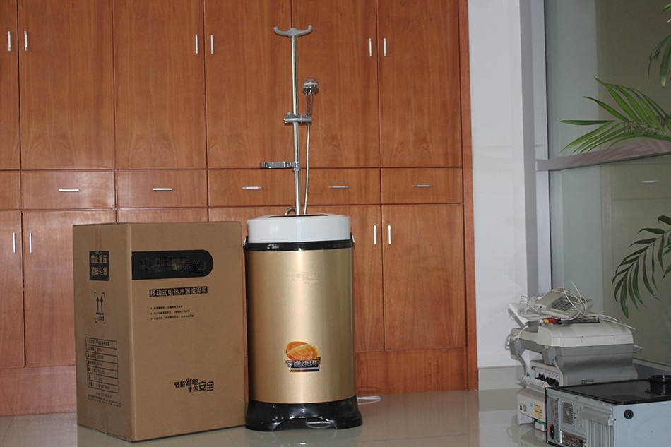 花3000元租房没热水器,房东直接扔个洗衣机