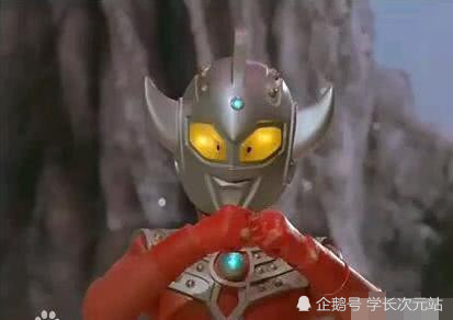 原来奥特曼是这样生孩子的!泰罗当初只是个细