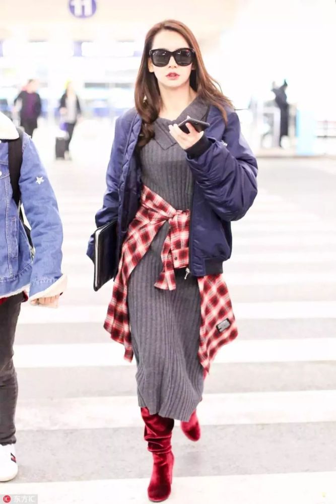 时髦又实用,快快穿上长裙配长靴