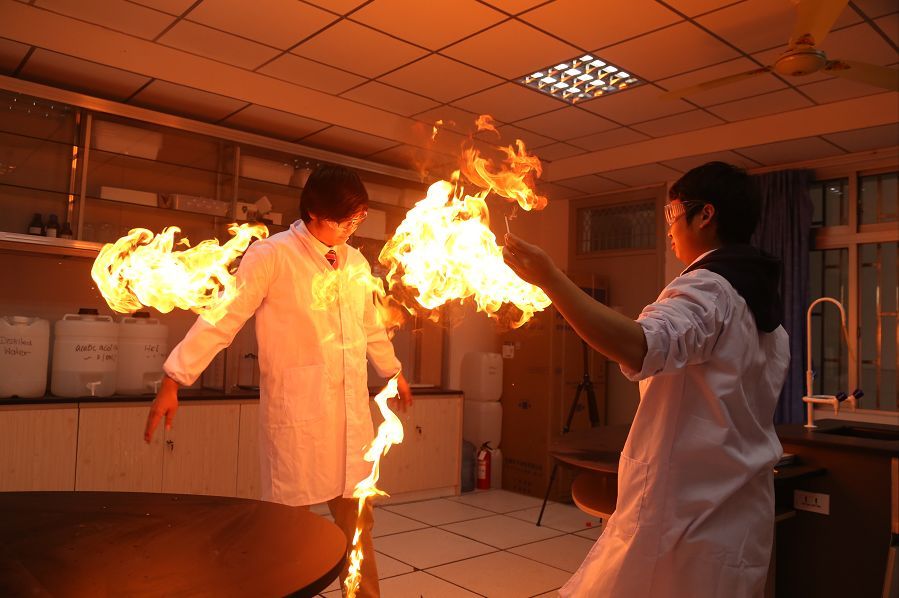 藤校学霸 洋校长:正确管理压力,学习才有可能成