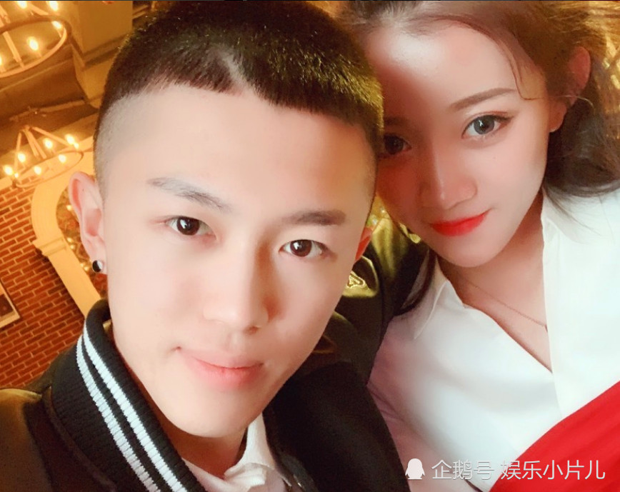 直播间再现经典"社会摇"!无视权威