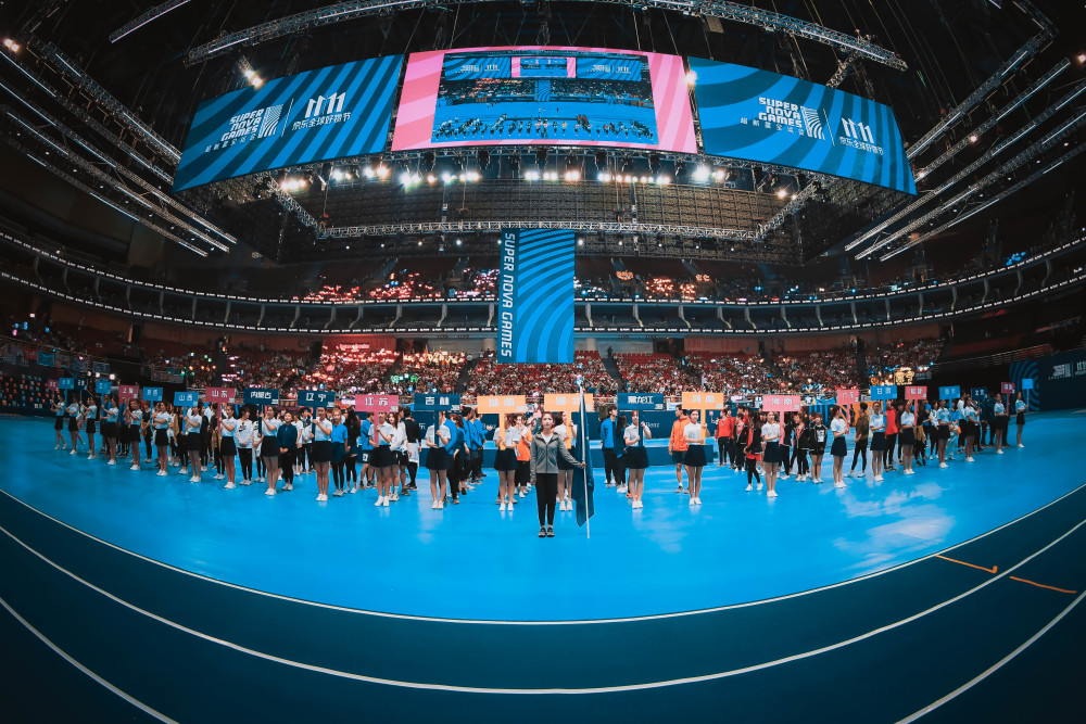 怕是黑粉吧!杨超越射箭被粉丝要求闭眼 美娜跳