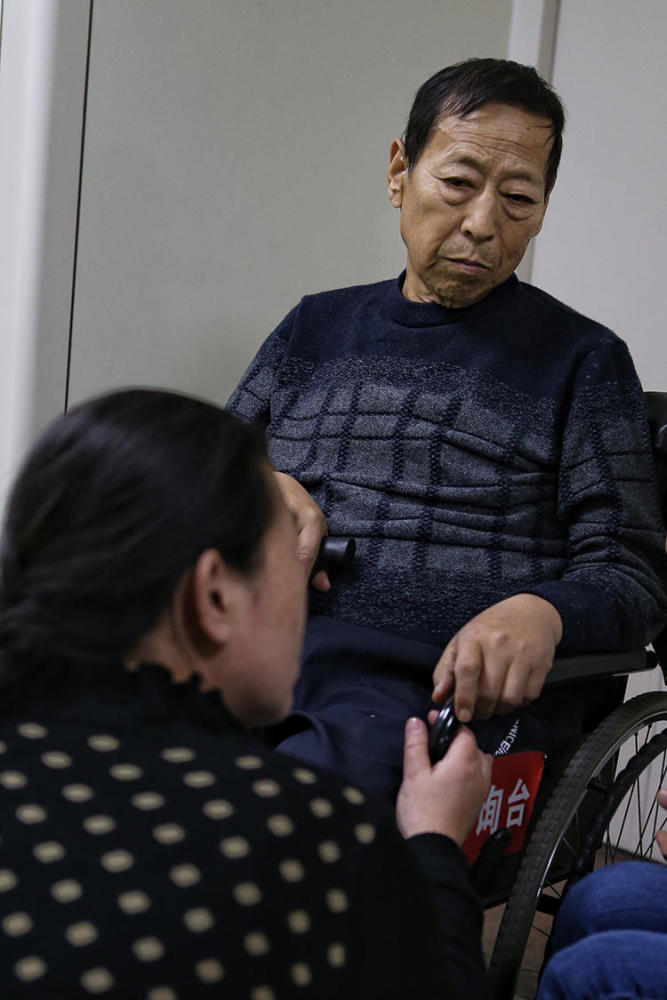 郑成月赴京治疗,称将公布善款明细