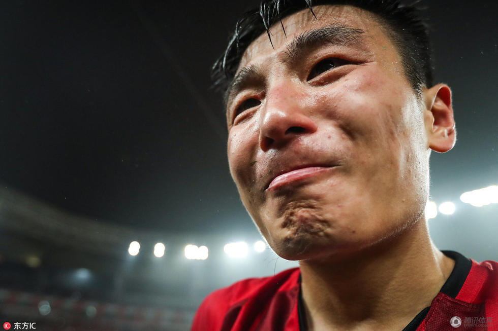 武磊:说实话赛季开始之前,其实自己也没有想到能够进27个球.