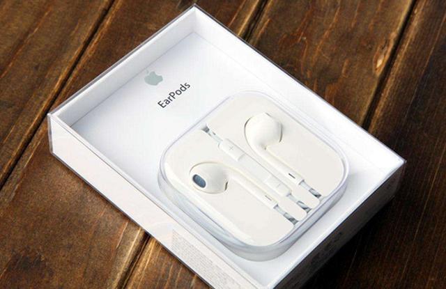 iphonexs手机的标配耳机属于哪种档次