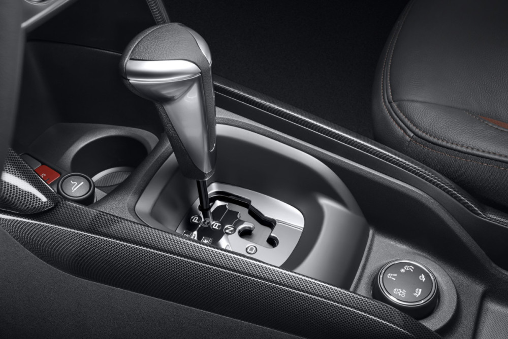 开自动挡车子,这几点一定要注意,再不改正变速箱提前报废