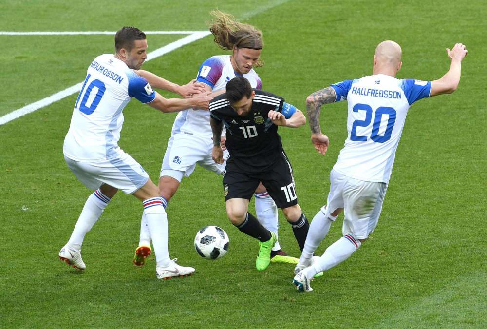 《英雄联盟》2021季中冠军赛5月冰岛举办 赛制有更改