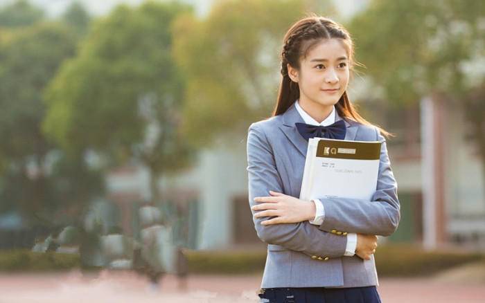 张雪迎出道早,起点高.