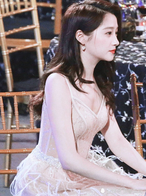 关晓彤内衣写真_关晓彤内衣写真高清(2)