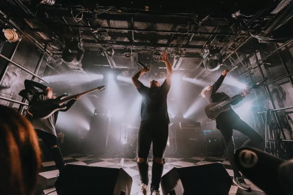 日本前卫金属核乐队abstracts 2019年二次来袭