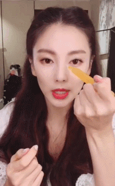 30元的刮痧板和1万块的美容仪在张雨绮的脸上效果差多少