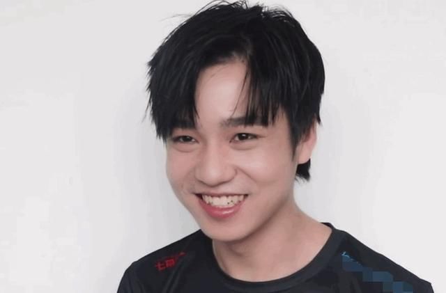 rng全员直播,唯有letme没有开播,我让帝人呢?