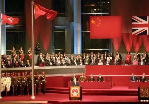 为让佛诞日成为香港法定节日,觉光长老奔走了