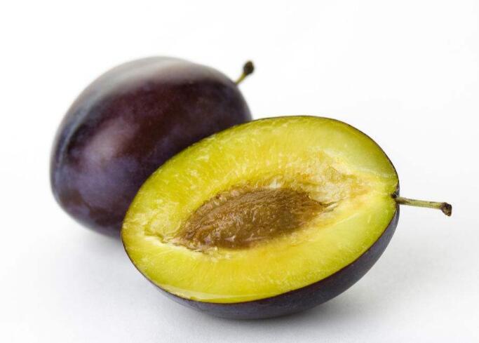 1岁以内的宝宝便秘怎么办?推荐这几种水果通