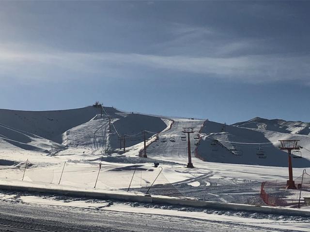 冬天滑雪新去处,昌吉市努尔加国际滑雪场正式开业