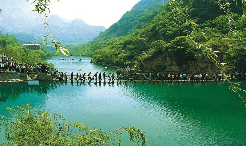 河南经济总量在中西部排名_河南牧业经济学院排名(3)