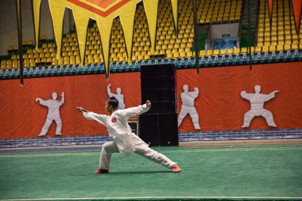 首届武当武术展演,与一众高手过招,顷刻便高下立判