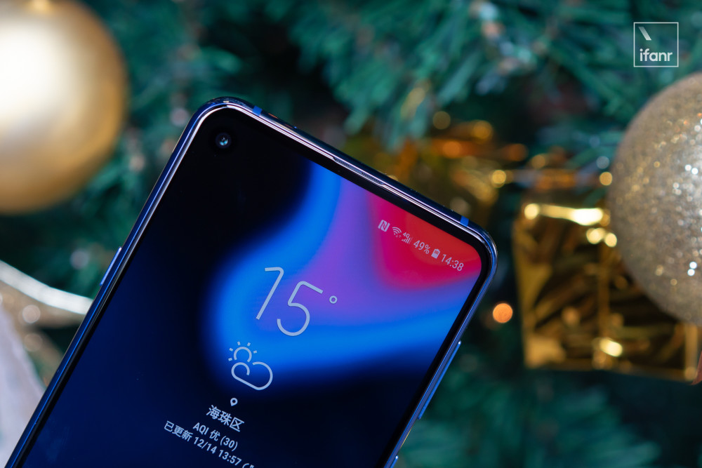 三星galaxy a8s:全球首款钻孔屏手机来了,可我看到的却是三星明年的新