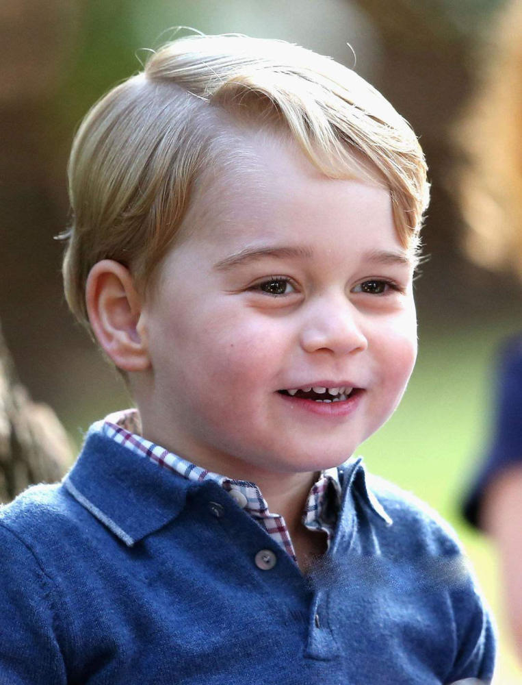 英国王妃生孩子规矩太多!看完再也不羡慕,网友:不伺候!