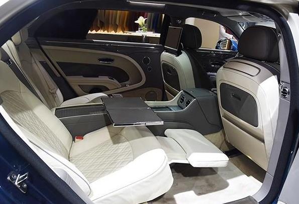 全球限量版50台宾利,车标纯金打造,一辆挂66