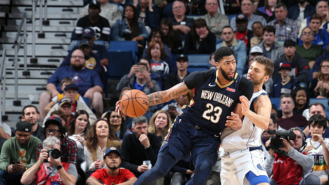 鹈鹕交易浓眉拒绝打包霍乐迪,猛龙和雄鹿也加入戴维斯争夺战?