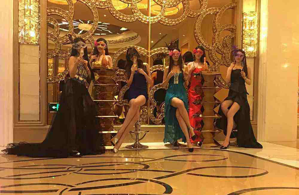 女记者暗访ktv,经理竟劝记者出台:你条件那么好不做可惜了