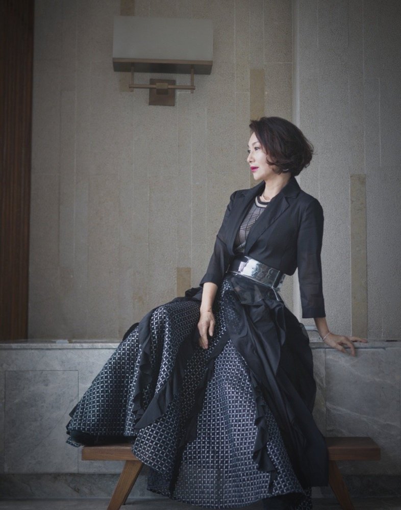 59岁的惠英红波波头惊艳 至少年轻了20岁