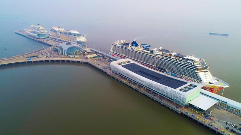 单日客流26万人上海吴淞口国际邮轮港刷新亚洲纪录