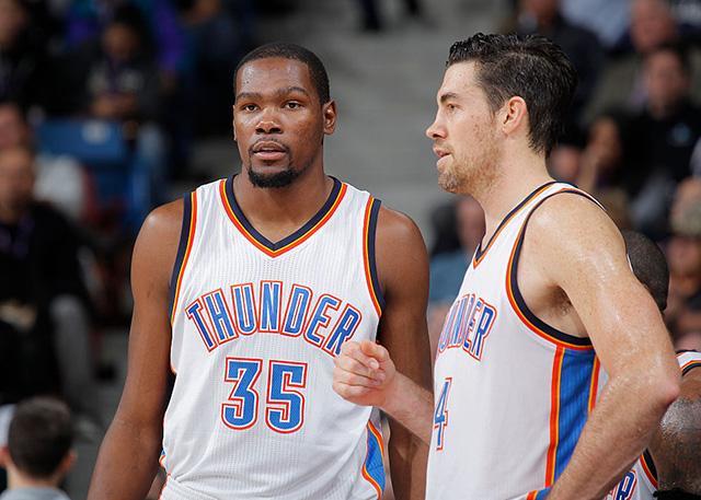 KD计划3月前往俄城参加科里森球衣退役仪式