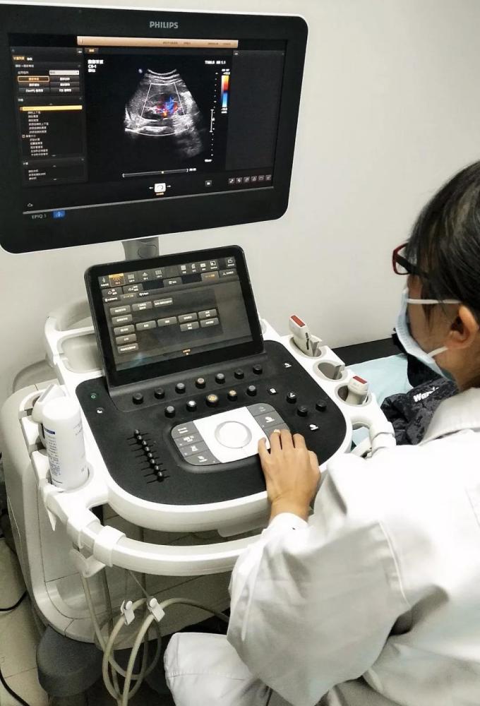 我做的是彩超 图像为什么是黑白的?