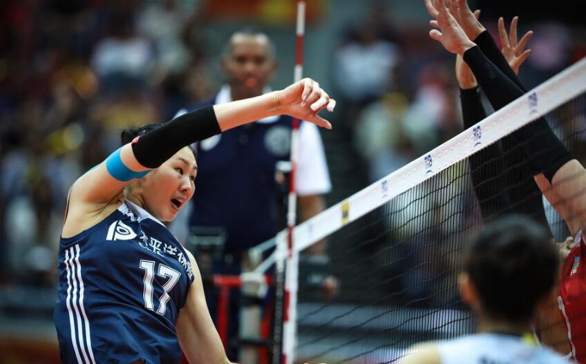 颜妮"退役风波"后首次露面 受邀参加辽宁迎新春茶话会