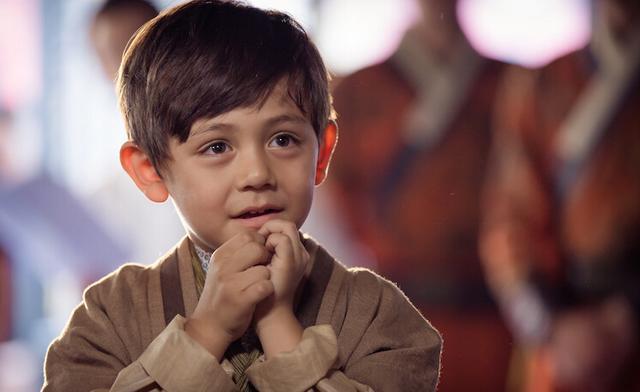 诺一横店跑龙套 秒杀演技派