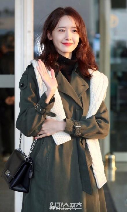 允儿取代杨幂主场MK纽约时装周,带货女王祸不