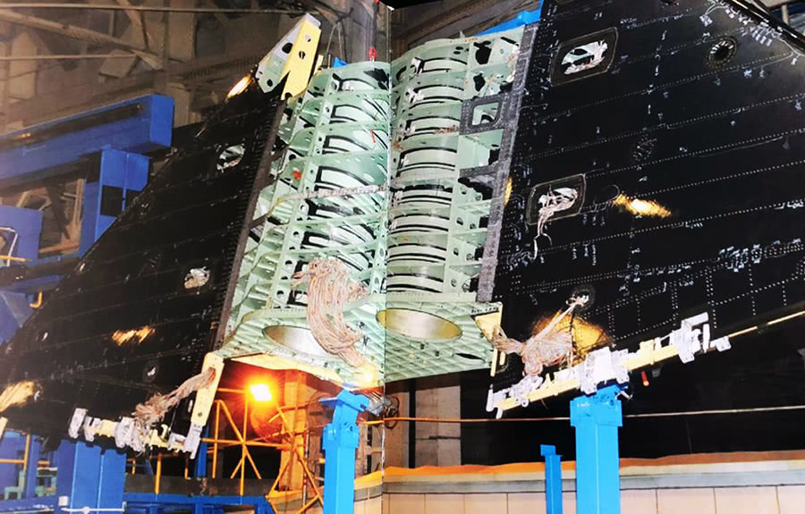 最强战机是谁?为何歼31要比歼20先进一大截: