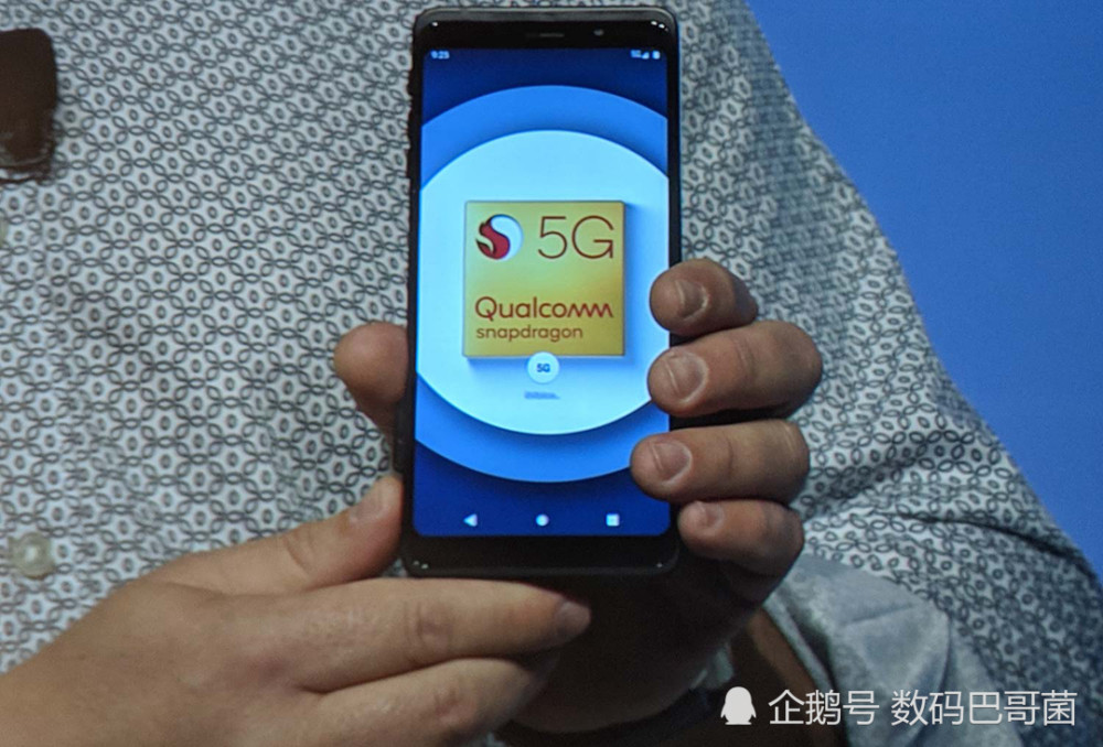 首批5G手机与4G有什么不同?天线更多、电池